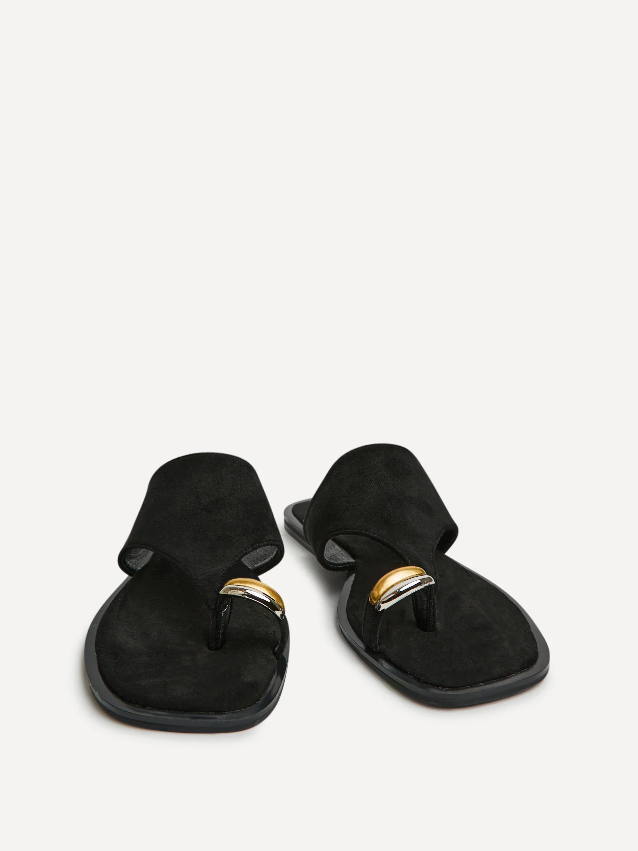 Contain Black Toe Ring Flat Sandals - Image 3