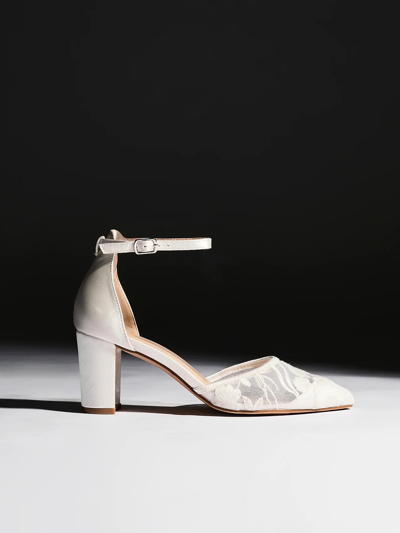 Essence Bridal Lace Court Heels - Image 7