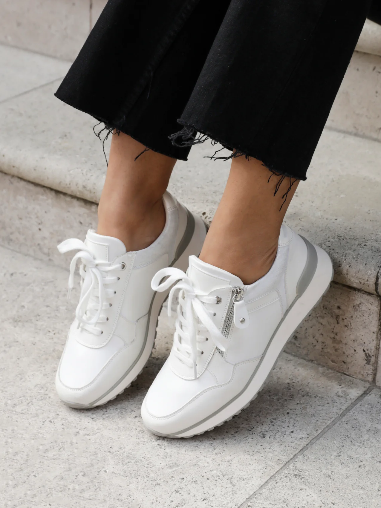 Euston White Trainers - Image 6