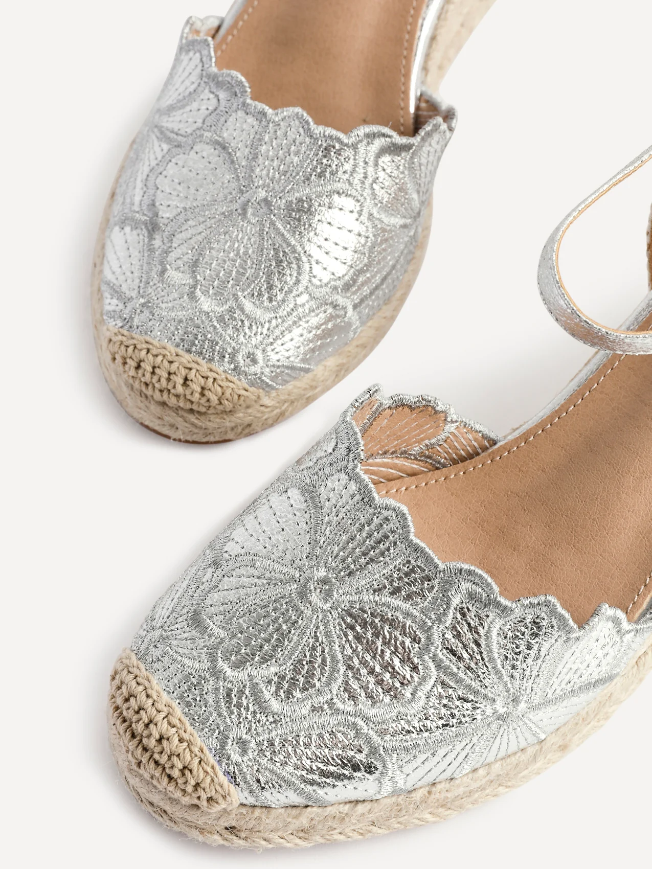 Florentina Silver Floral Embroidered Wedges - Image 5