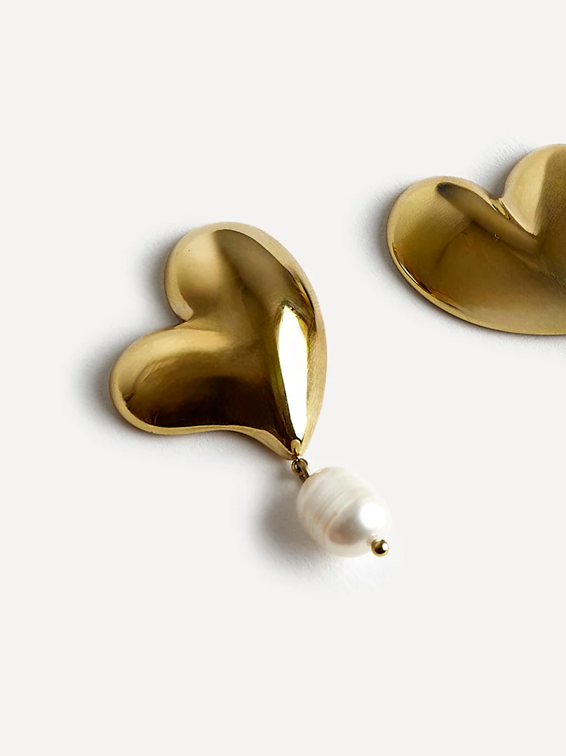 Heartfelt Gold Heart Stud Pearl Earrings - Image 6