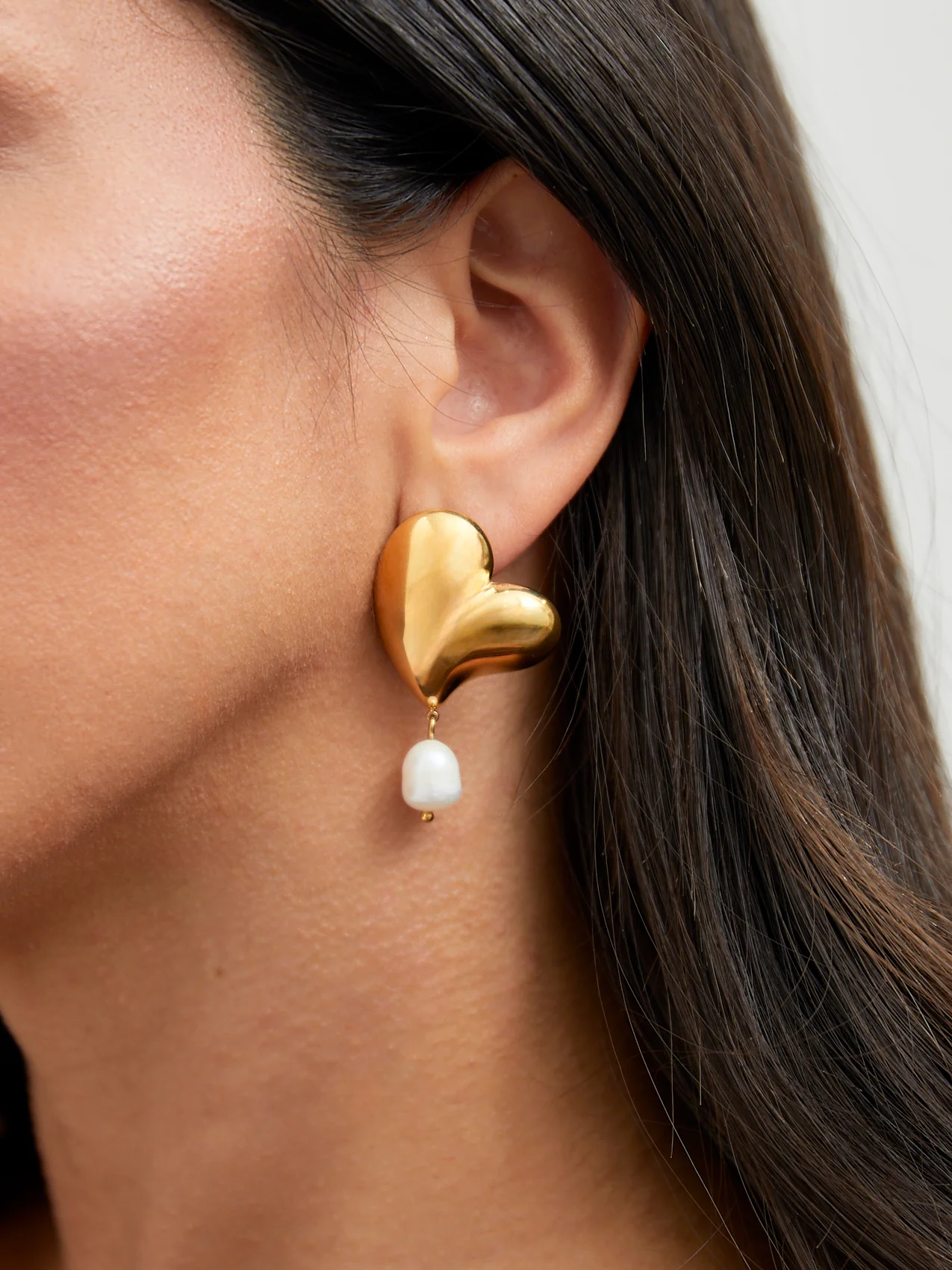Heartfelt Gold Heart Stud Pearl Earrings - Image 7