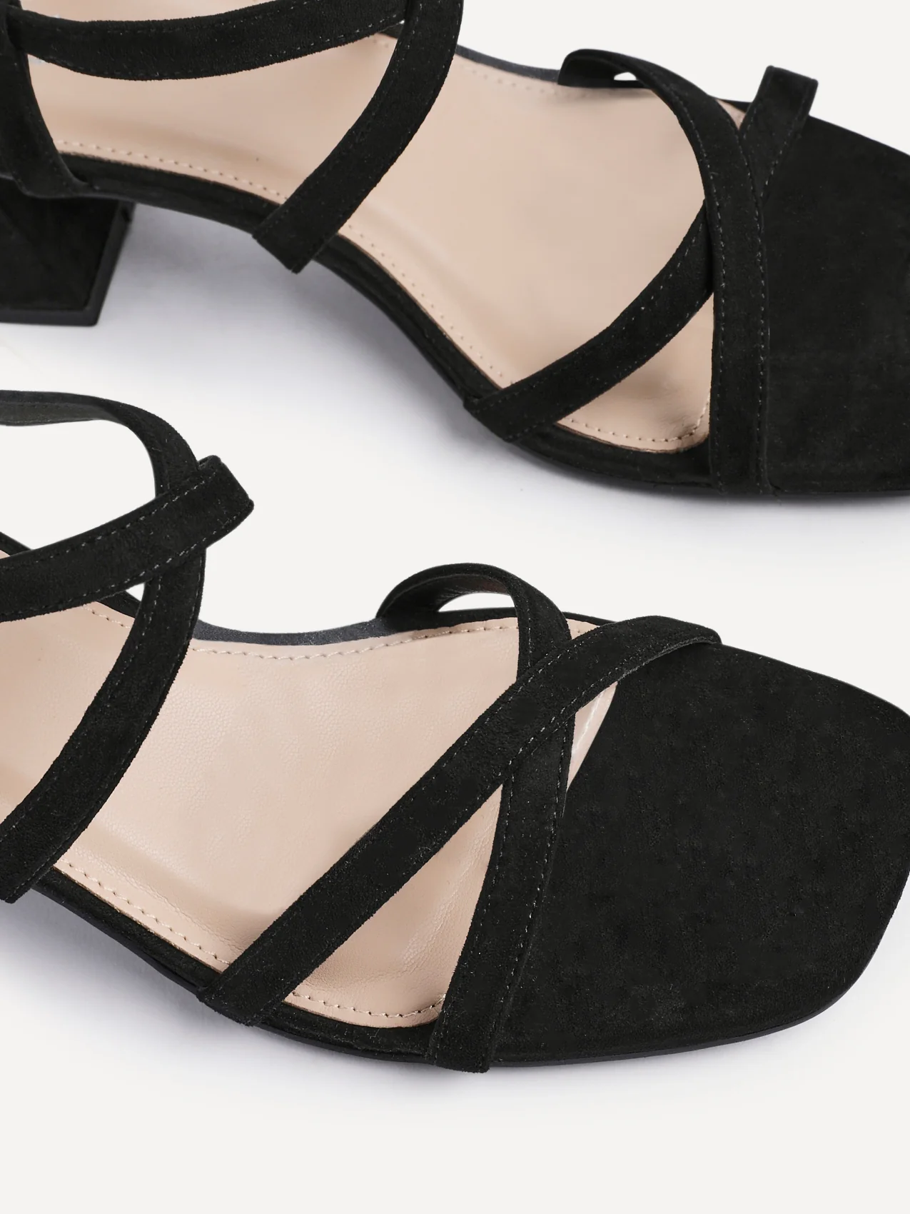 Jovanna Black Strappy Heeled Sandals - Image 4