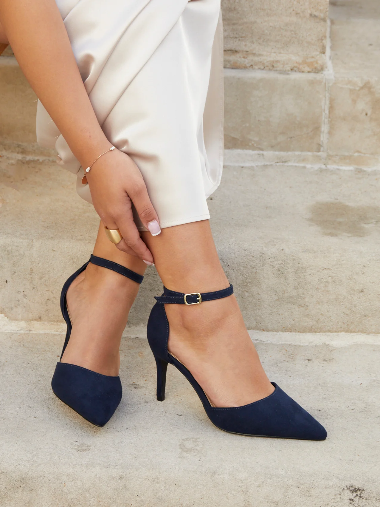 Lavora Wide Fit Navy Faux Suede Court Heels - Image 6