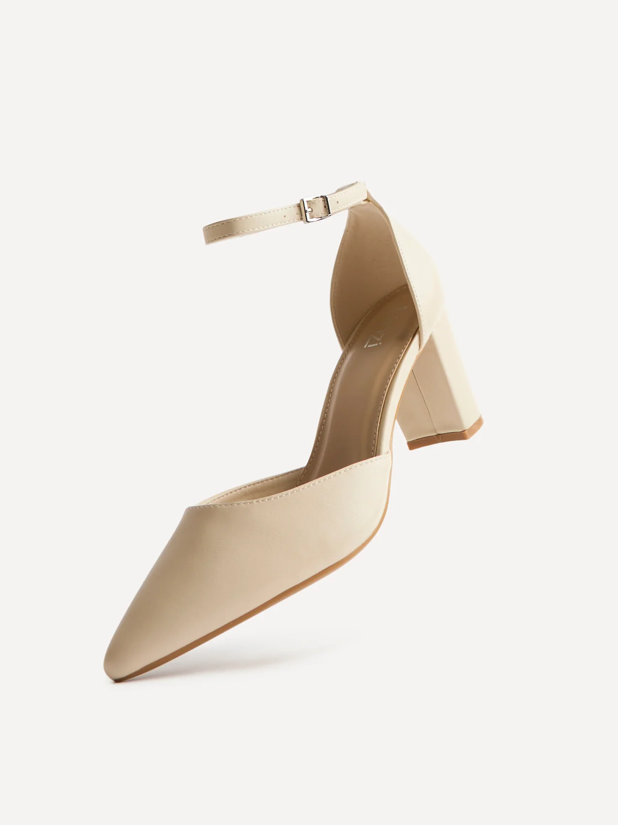 Leona Nude Faux Leather Court Heels - Image 5
