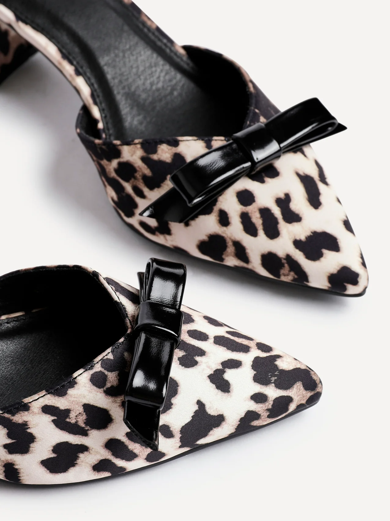 Orla Leopard Scuba Bow Detail Court Heels - Image 4