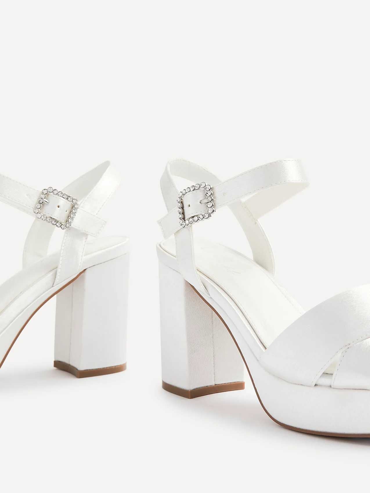 Perola Bridal Ivorty Satin Platform Heels - Image 4
