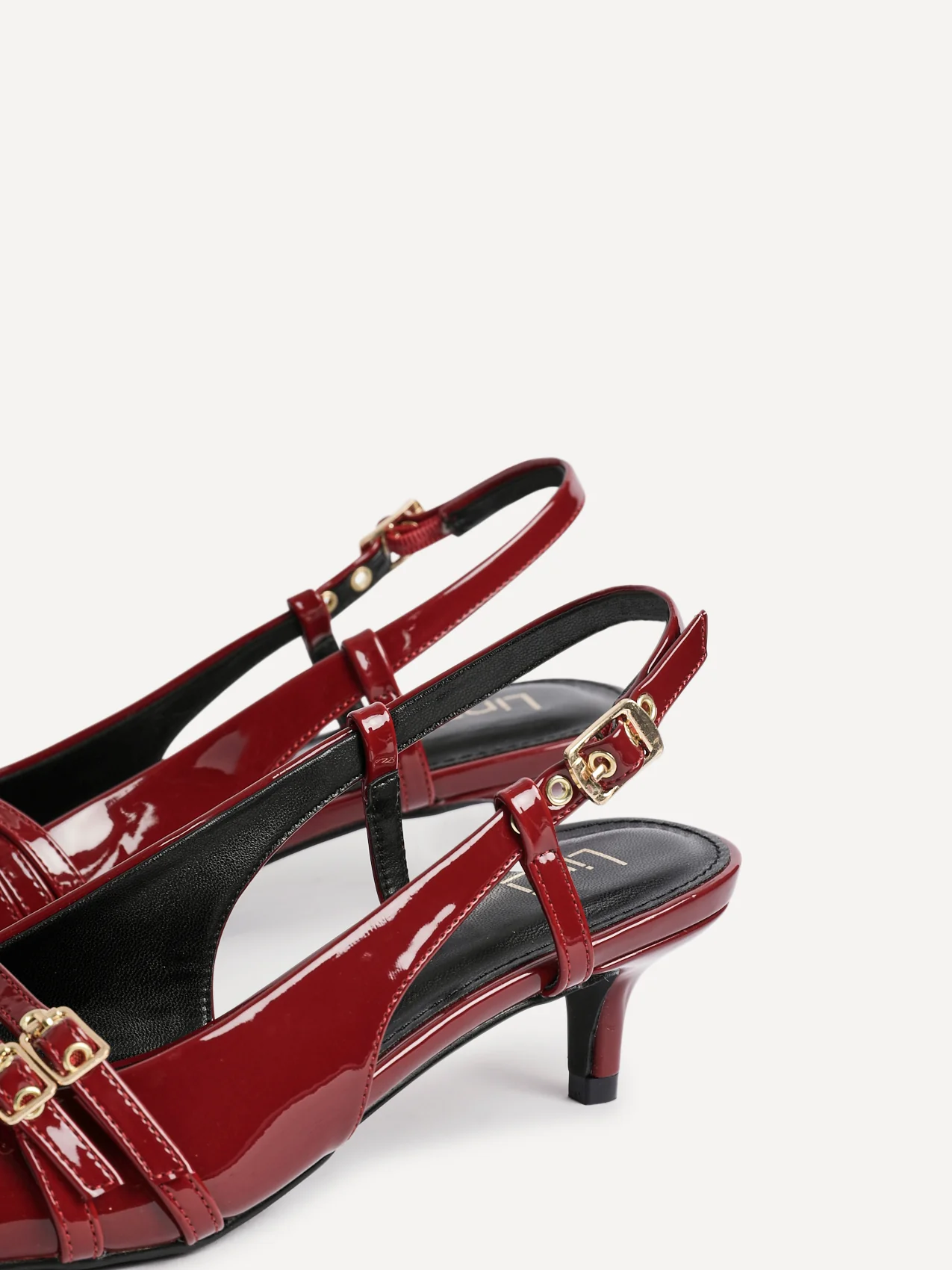 Retro Burgundy Patent Kitten Court Heels - Image 4