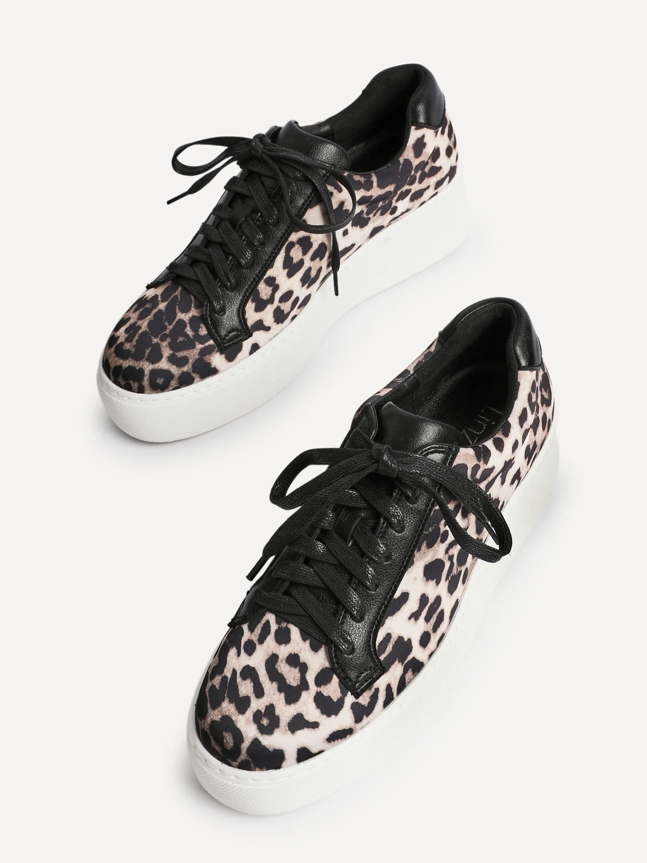 Twyla Leopard Print Trainers - Image 5