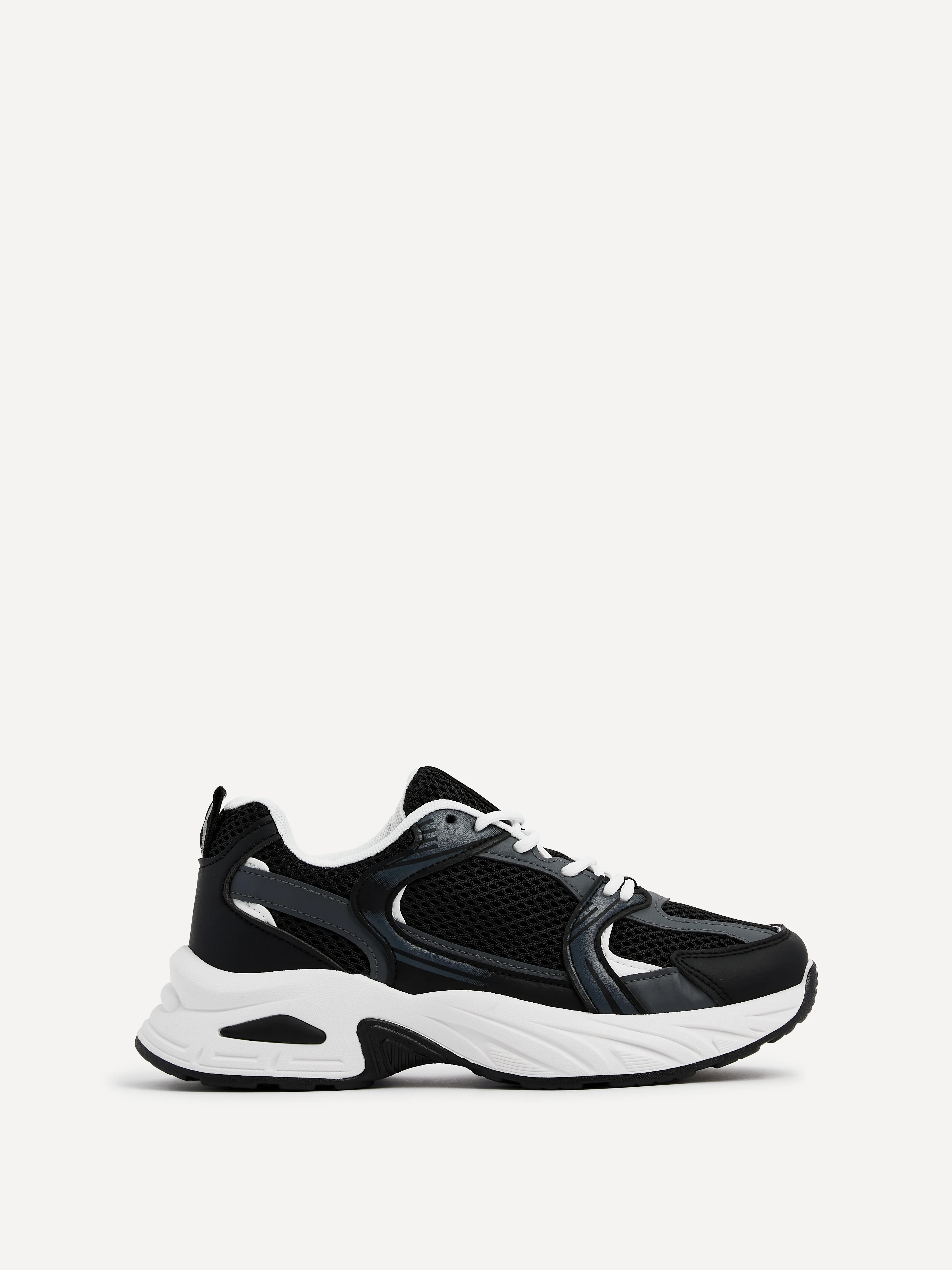 Venture Black Mesh Trainers - Image 2