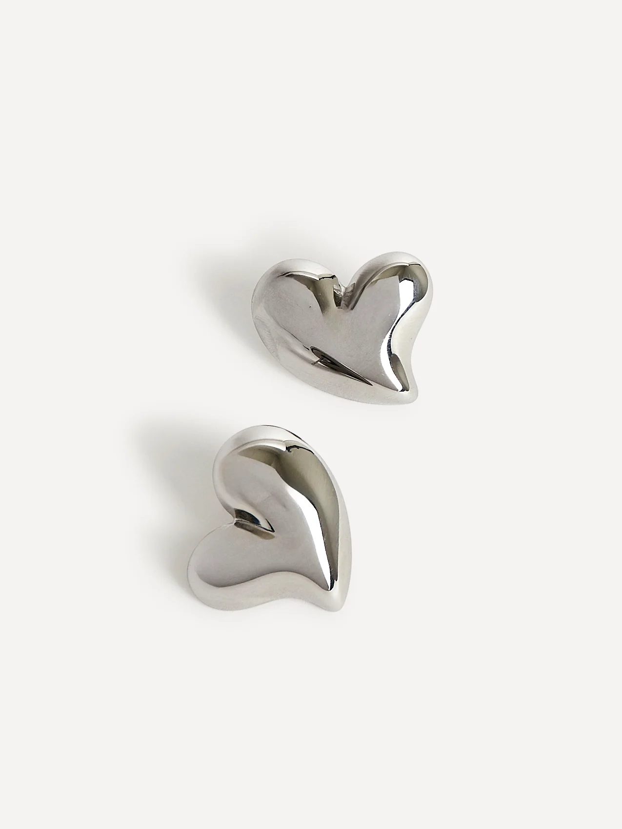 Wish Silver Wave Heart Stud Earrings - Image 3