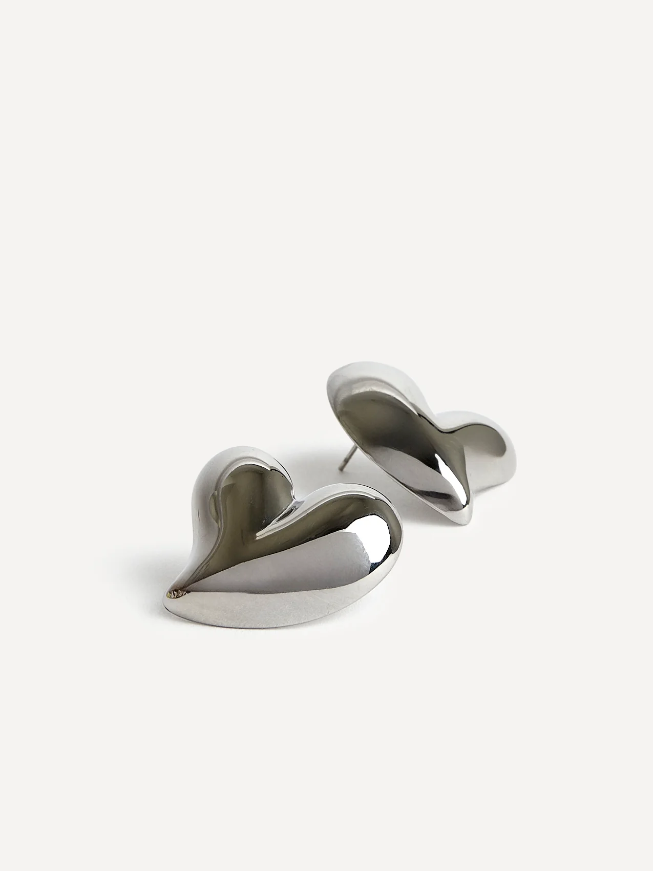 Wish Silver Wave Heart Stud Earrings - Image 5